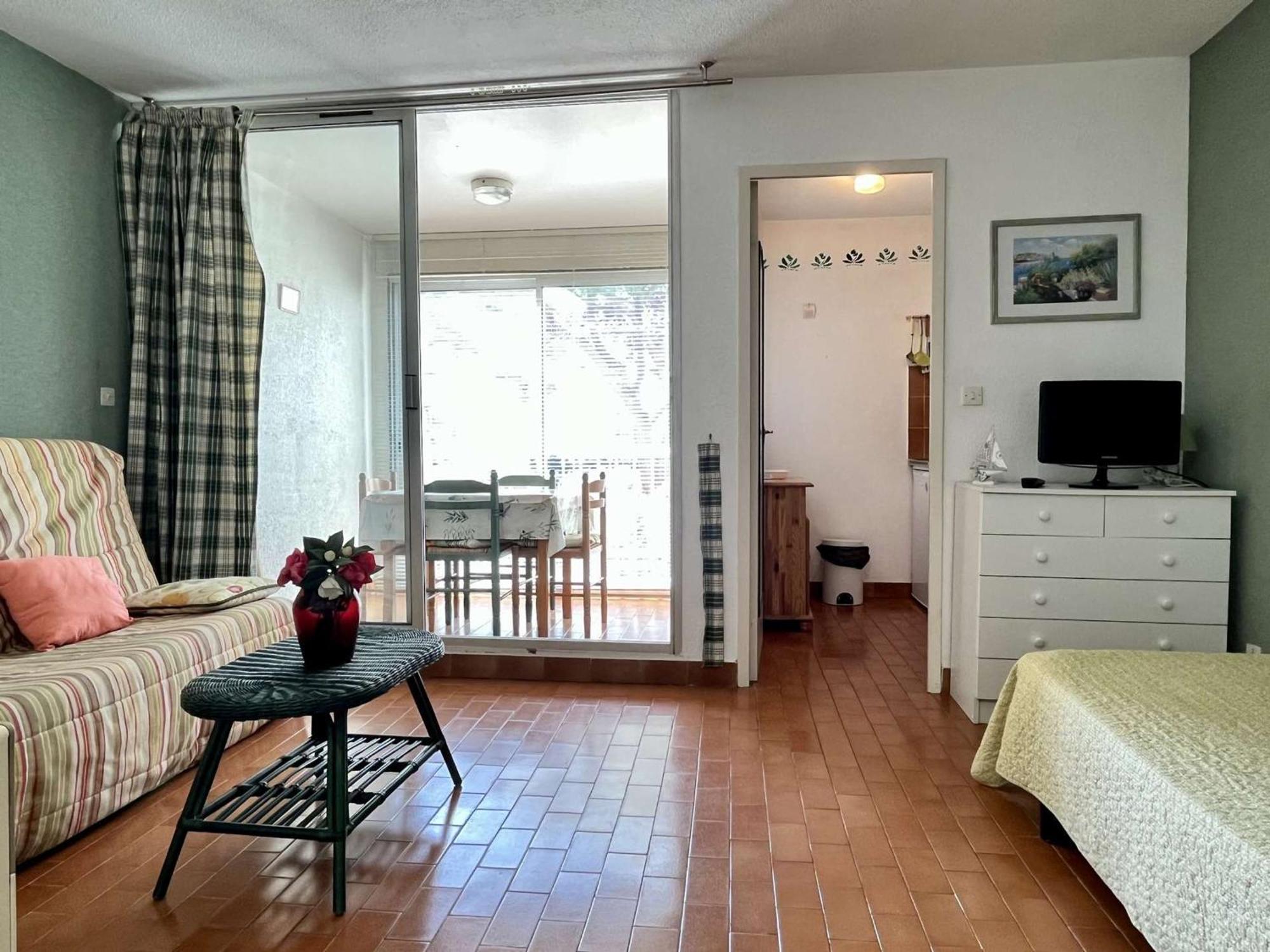 Studio A Argeles-Sur-Mer, 400M De La Plage Et Proche Commerces, Loggia, Animaux Bienvenus, Menage Inclus - Fr-1-225-548 Exteriér fotografie
